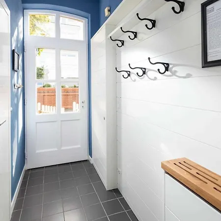 Rothen Huus Ferienhaus *