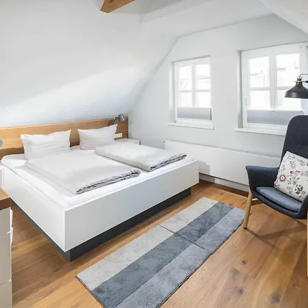 Rothen Huus Ferienhaus *